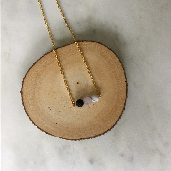 Lava Rock Essential Oil Diffuser Necklace - Picture 2 of 3